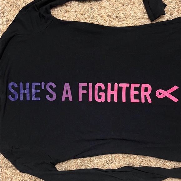 🔥4/$10 Under Armour Black Long Sleeve with Pink Logo - Picture 5 of 5